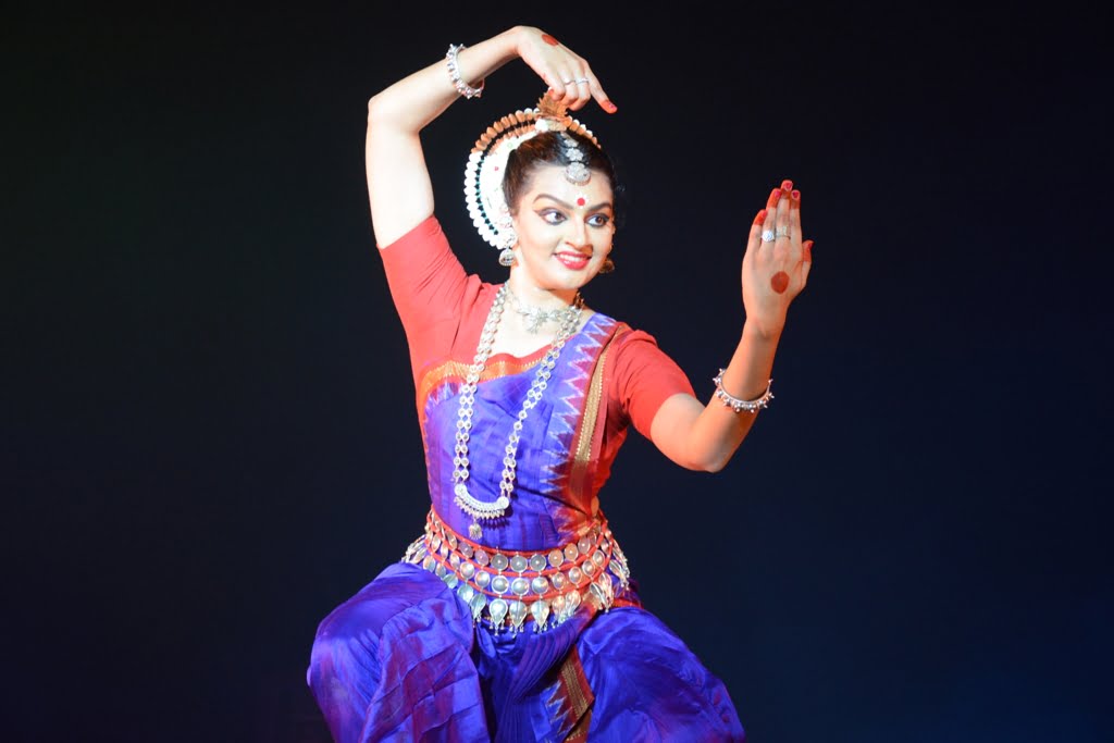 Daksha Mashruwala and group perform at Konark Festival at Konark 