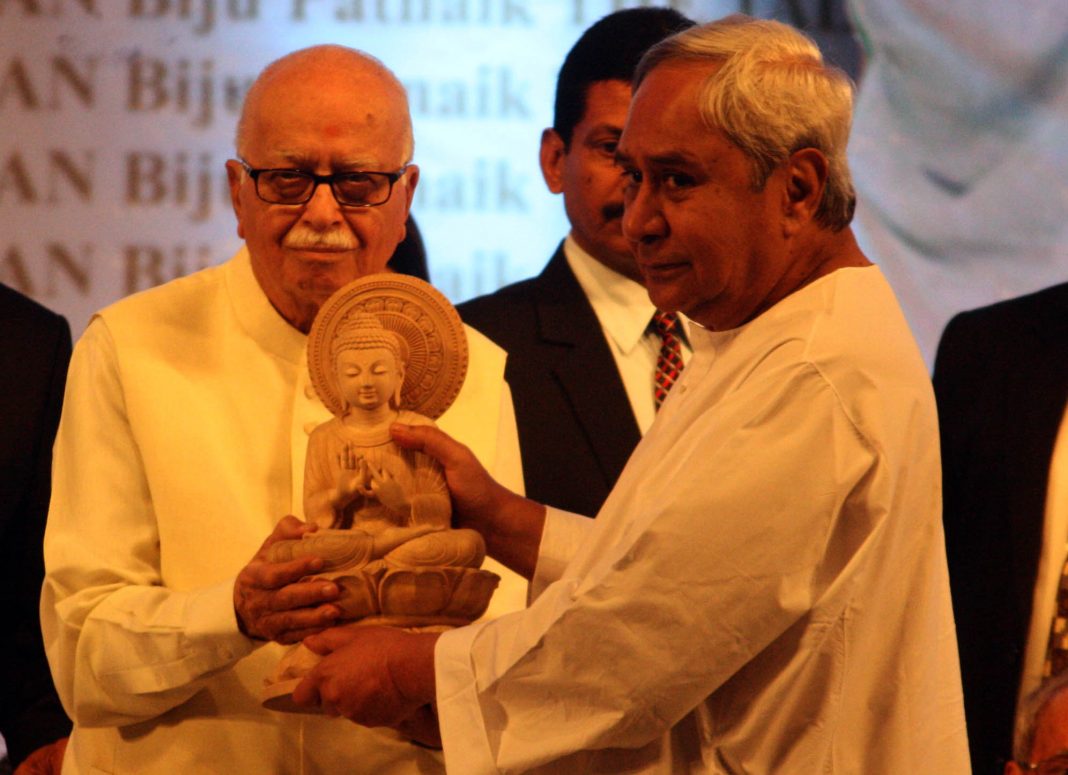 BIJU PATNAIK BOOK THe TALL MAN Lk Advani