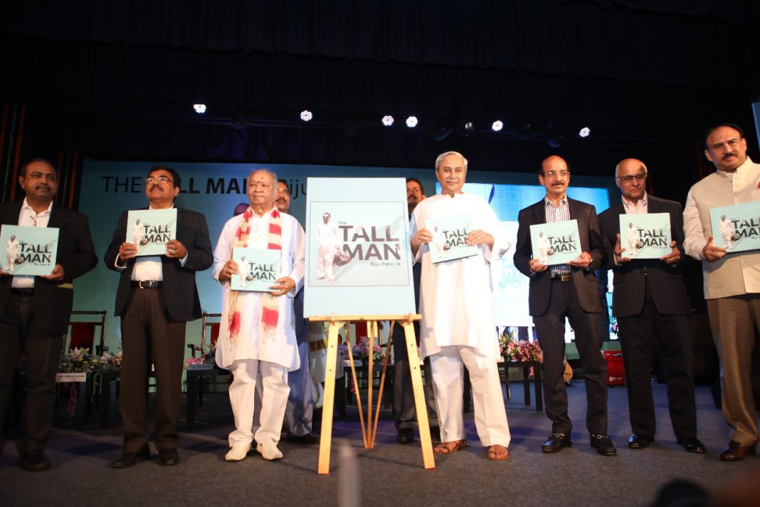 Naveen at The Tall Man Biju Patnaik book launch in Mumbai